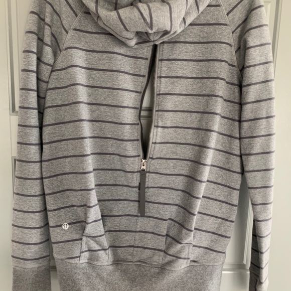 Lululemon Jacket - Picture 2 of 4